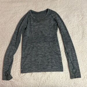 Women's Gray Long Sleeve lululemon Top